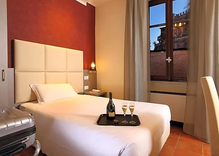 Hearth Otel Roma